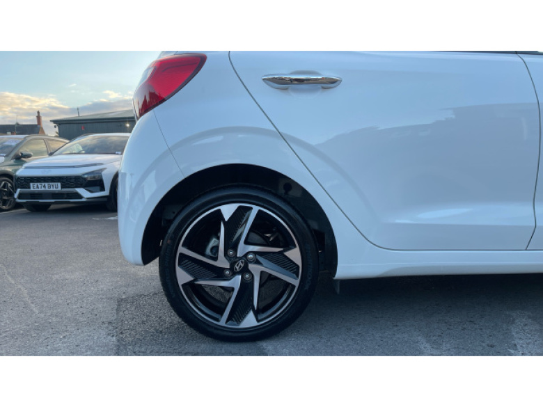 Hyundai i10 1.0 [63] Premium 5dr Auto [Nav] Petrol Hatchback